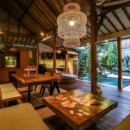 Nicely-Decorated Compact Villa With Plunge Pool Ubud  Exterior photo